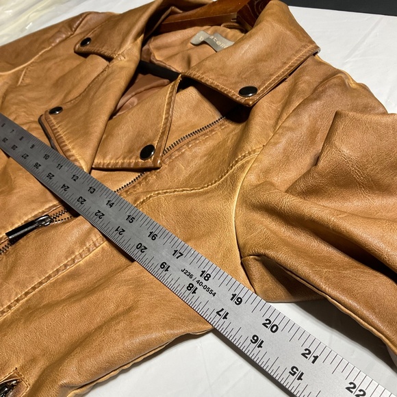 Western Faux Leather Bagatelle Tan Brown Distressed Jacket Asymmetrical Zip - Picture 6 of 8